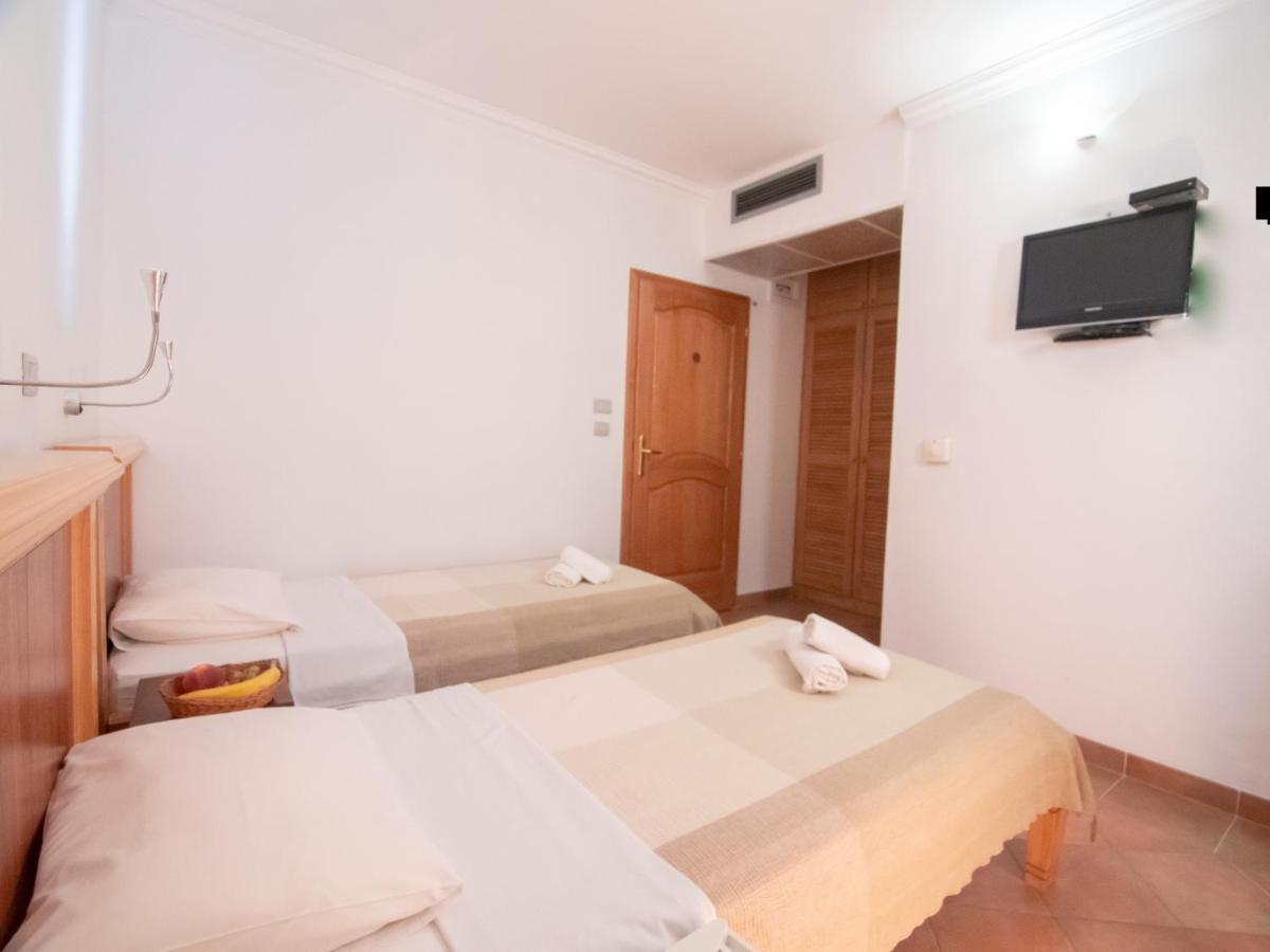 Apartments And Rooms Levantin Inn Sveti Stefan Exterior photo