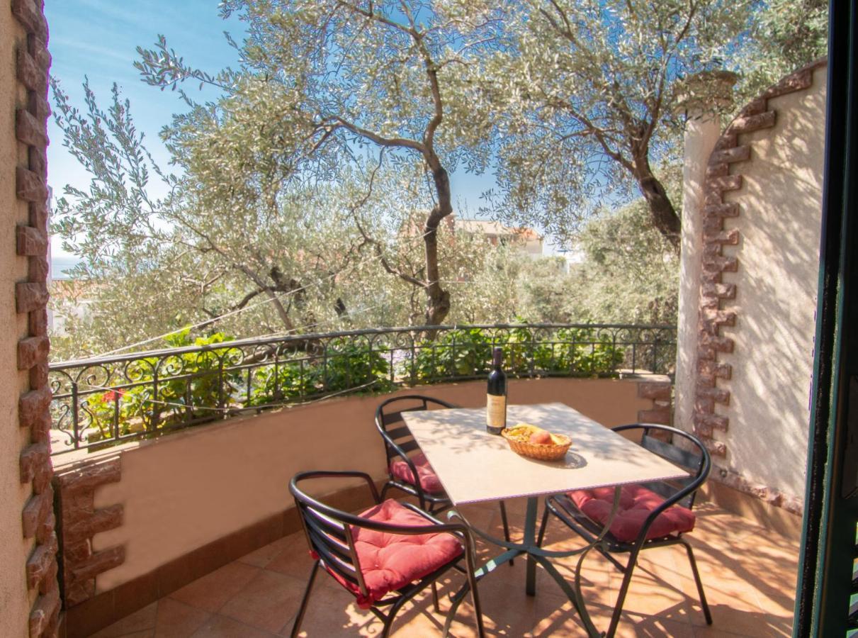 Apartments And Rooms Levantin Inn Sveti Stefan Exterior photo