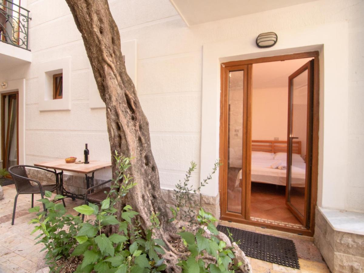 Apartments And Rooms Levantin Inn Sveti Stefan Exterior photo